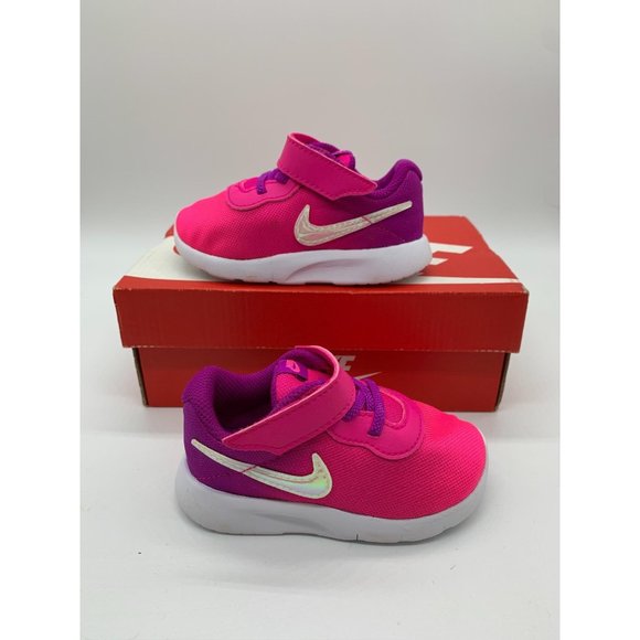 Nike Other - Nike Toddler Tanjun Pink girls size 5C (TDV) NIB
